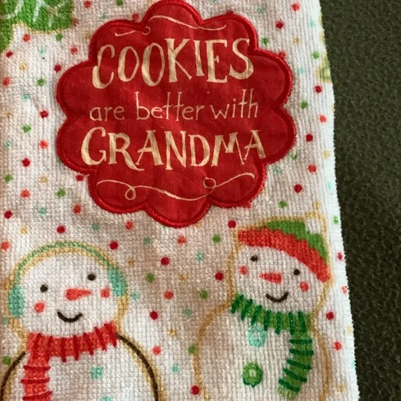 St. Nicolas Square Christmas dish towels. Set of 3. Approximately 16 1/2” x 25” - Picture 3 of 6